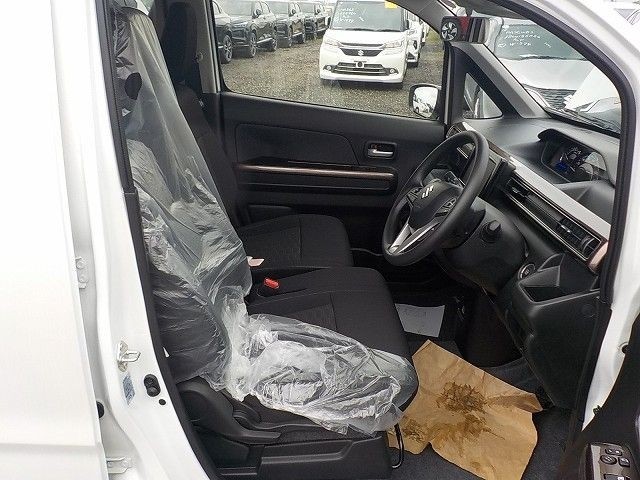 SUZUKI WAGON R CUSTOM Z 2025/10
