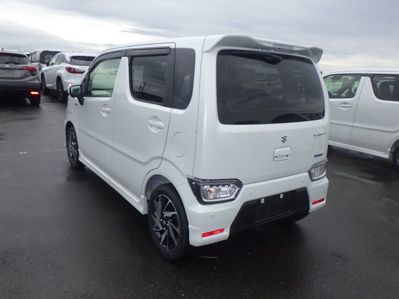 SUZUKI WAGON R 2026/4