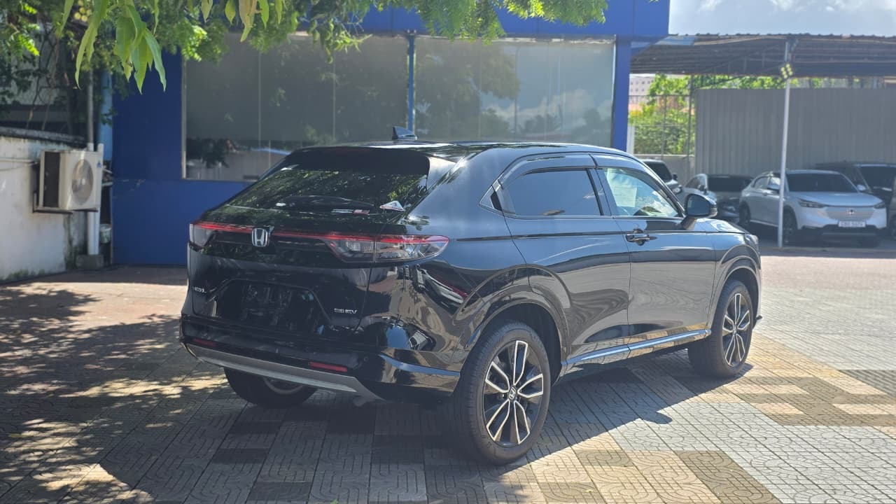 HONDA VEZEL 2023/8