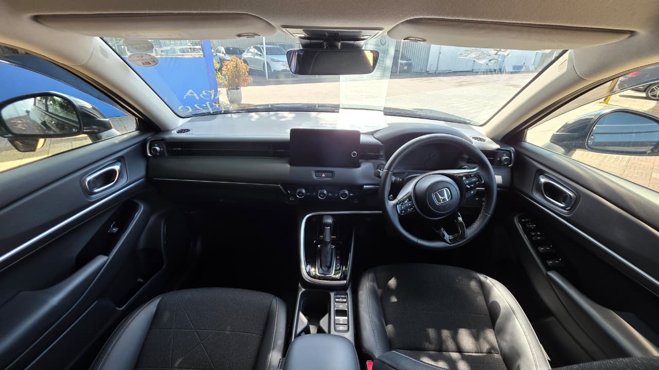 HONDA VEZEL 2023/8
