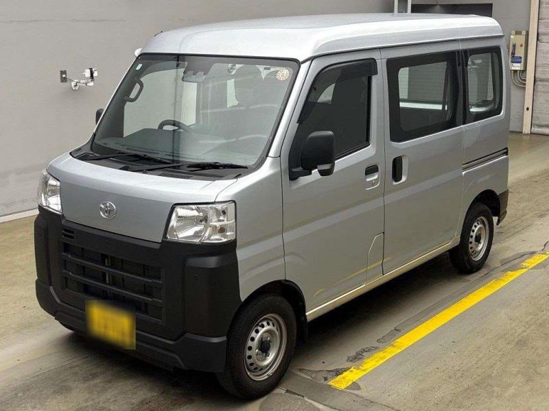 TOYOTA PIXIS 2023/1