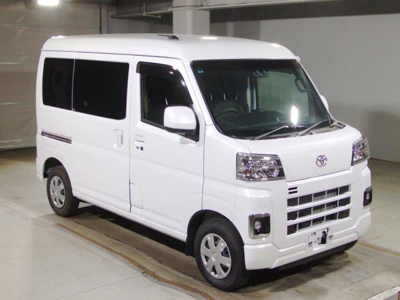 TOYOTA PIXIS VAN 2024/6