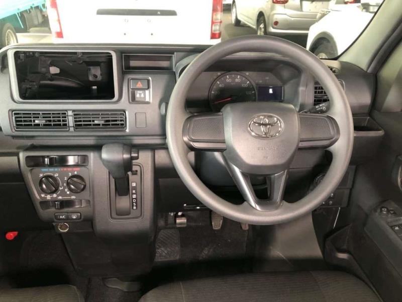 TOYOTA PIXIS VAN 2024/6