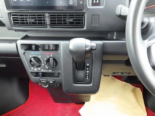 DAIHATSU HIJET CARGO 2023/2