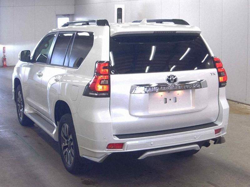 TOYOTA LAND CRUISER PRADO 2023/2